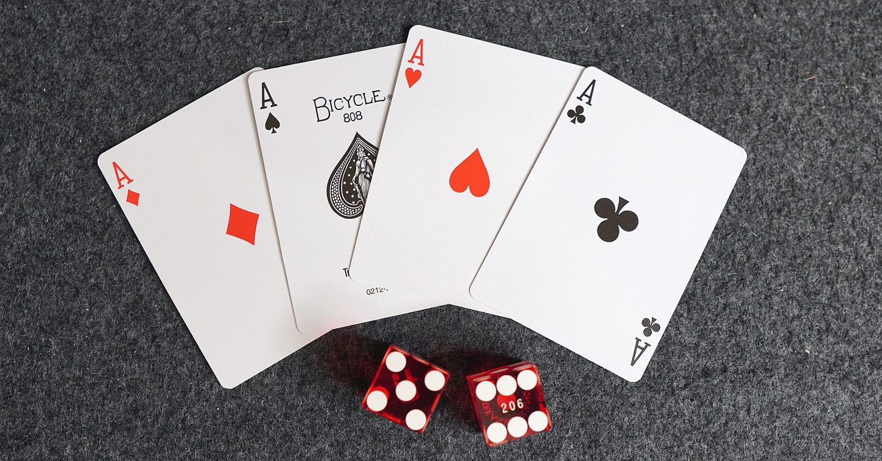 Aces Cards Dice Four Aces - kies76 / Pixabay