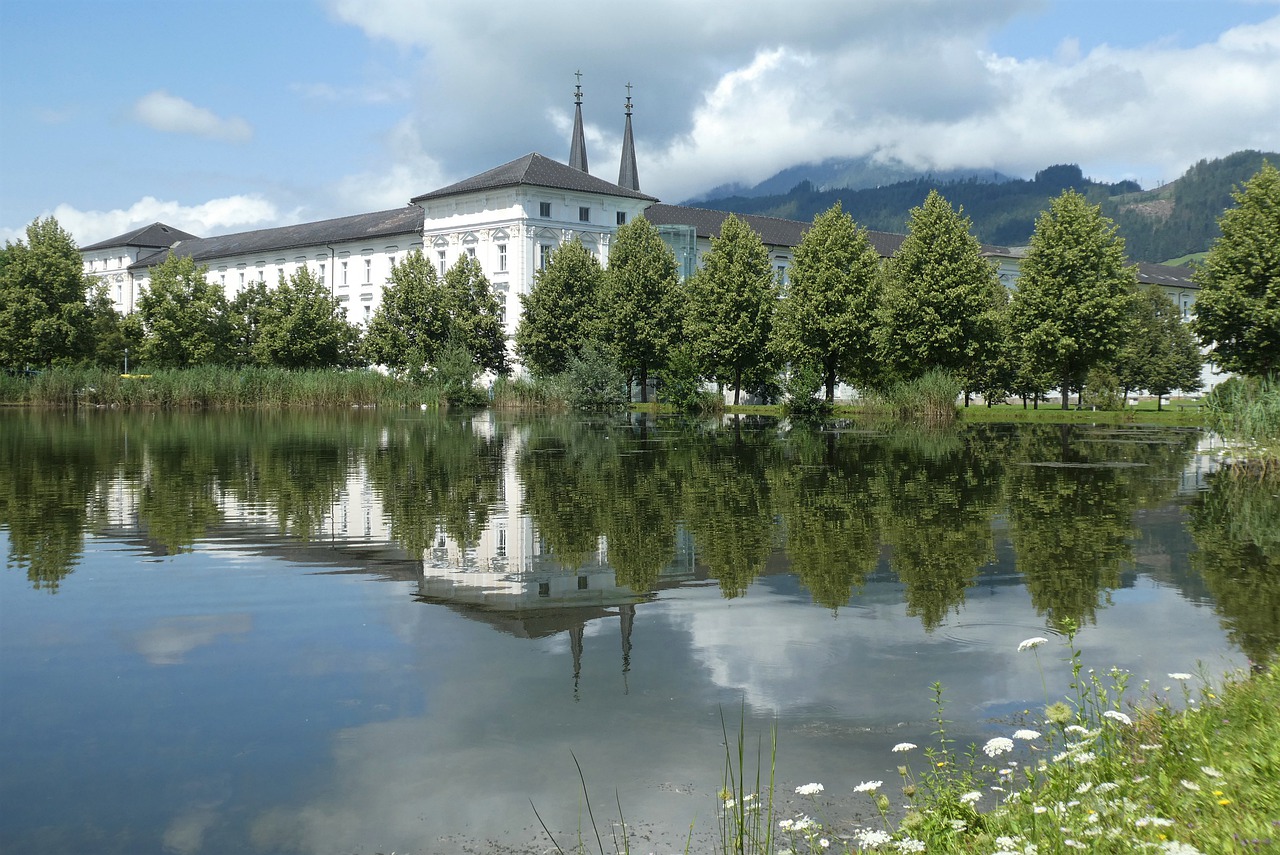 Admont Abbey Monastery Pond  - Elsemargriet / Pixabay
