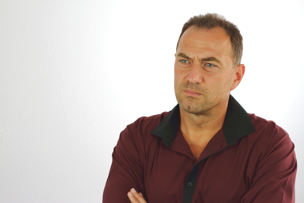 Adult Portrait Man Serious White  - boaphotostudio / Pixabay