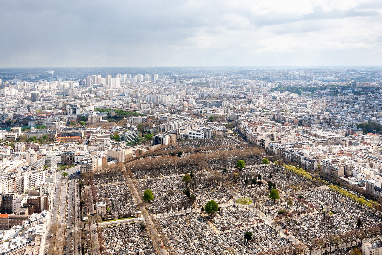 Aerial Architecture Cityscape  - anikinearthwalker / Pixabay