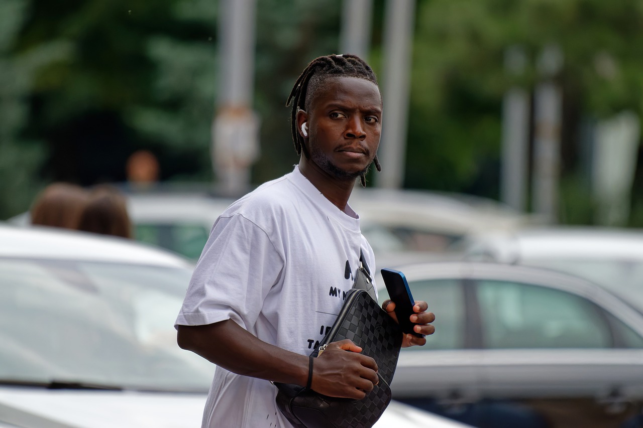 African Man Street Portrait - icsilviu / Pixabay