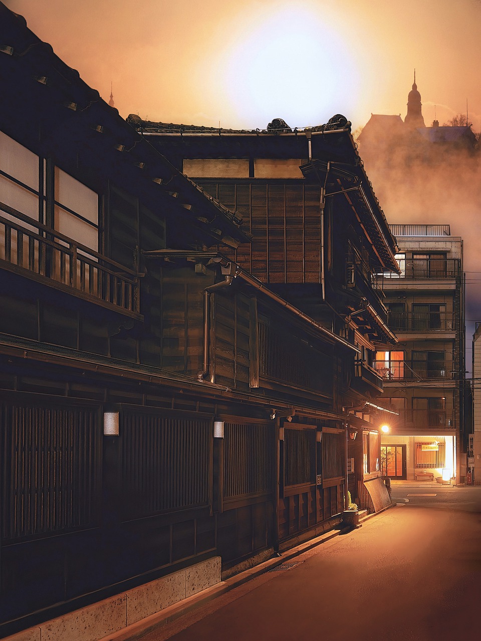 Alley Corner Evening Architecture - thedlkr / Pixabay