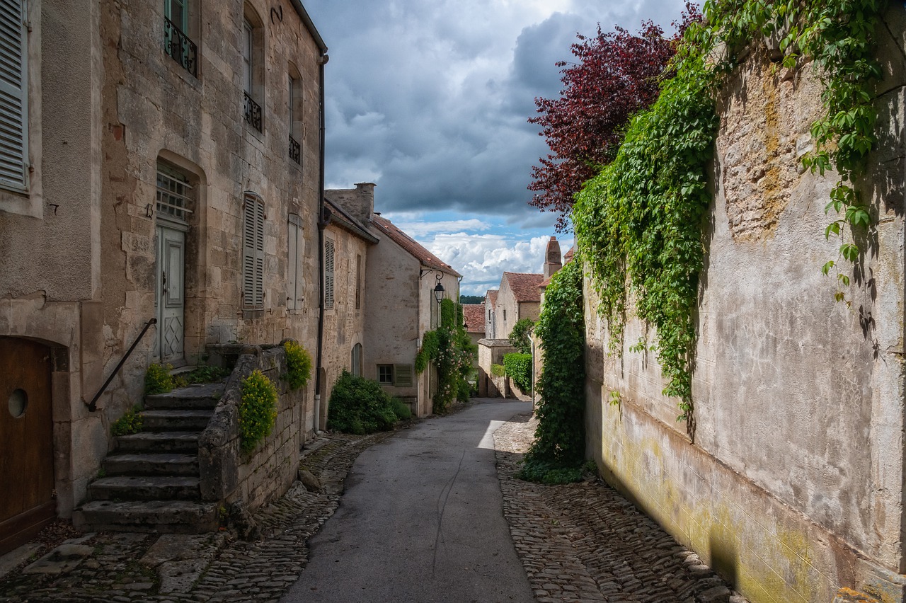 Alley Historic Centre Old Town  - Tama66 / Pixabay