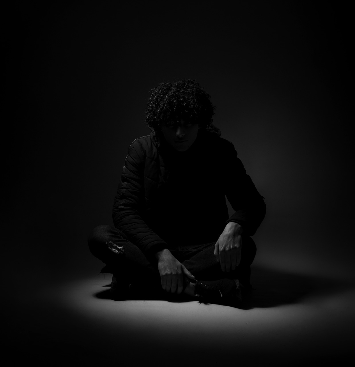 Alone Sad Man Lonely  - u_71iuf113sc / Pixabay