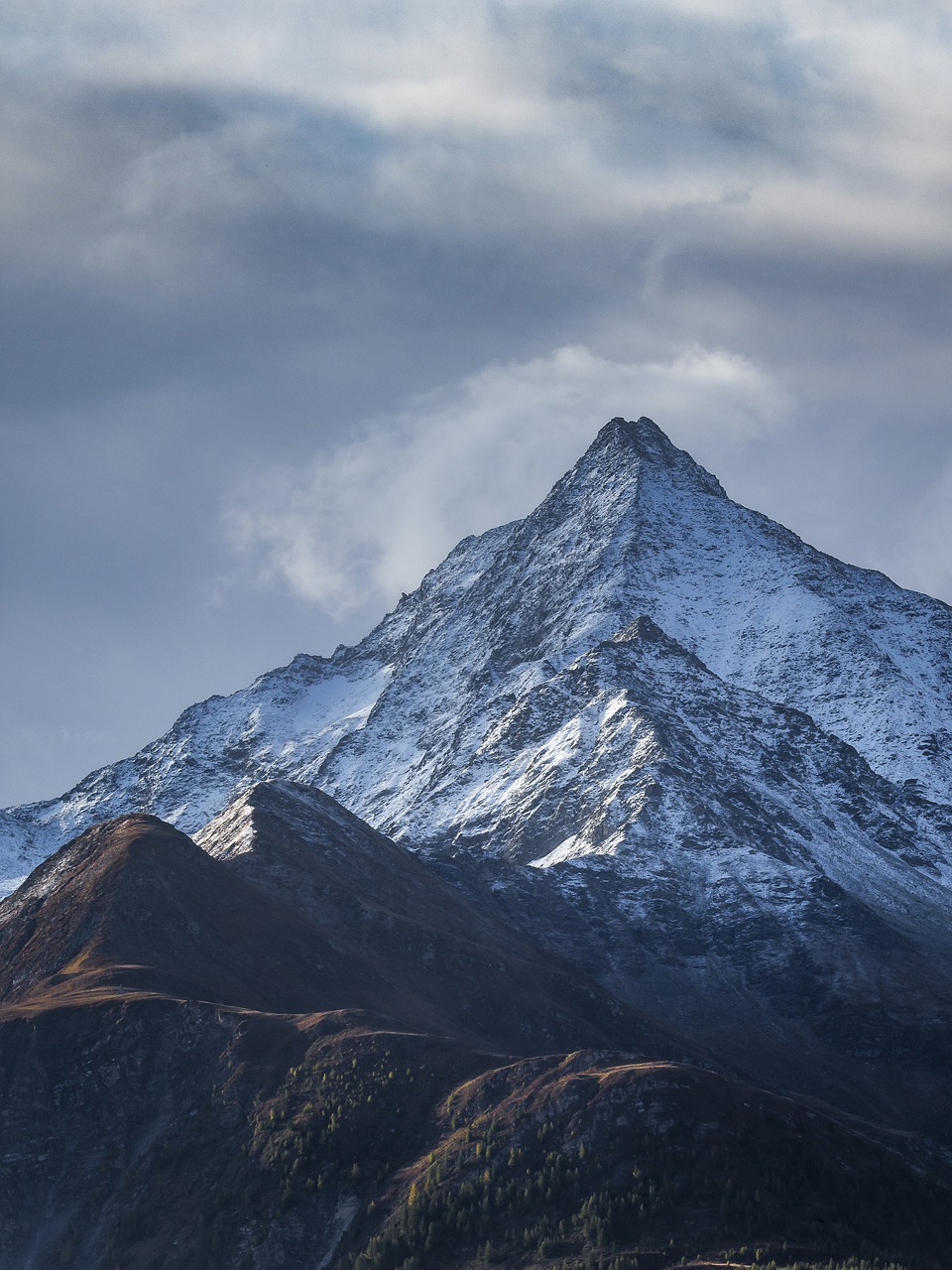 Alpine Summit Mountains Landscape  - denfran / Pixabay