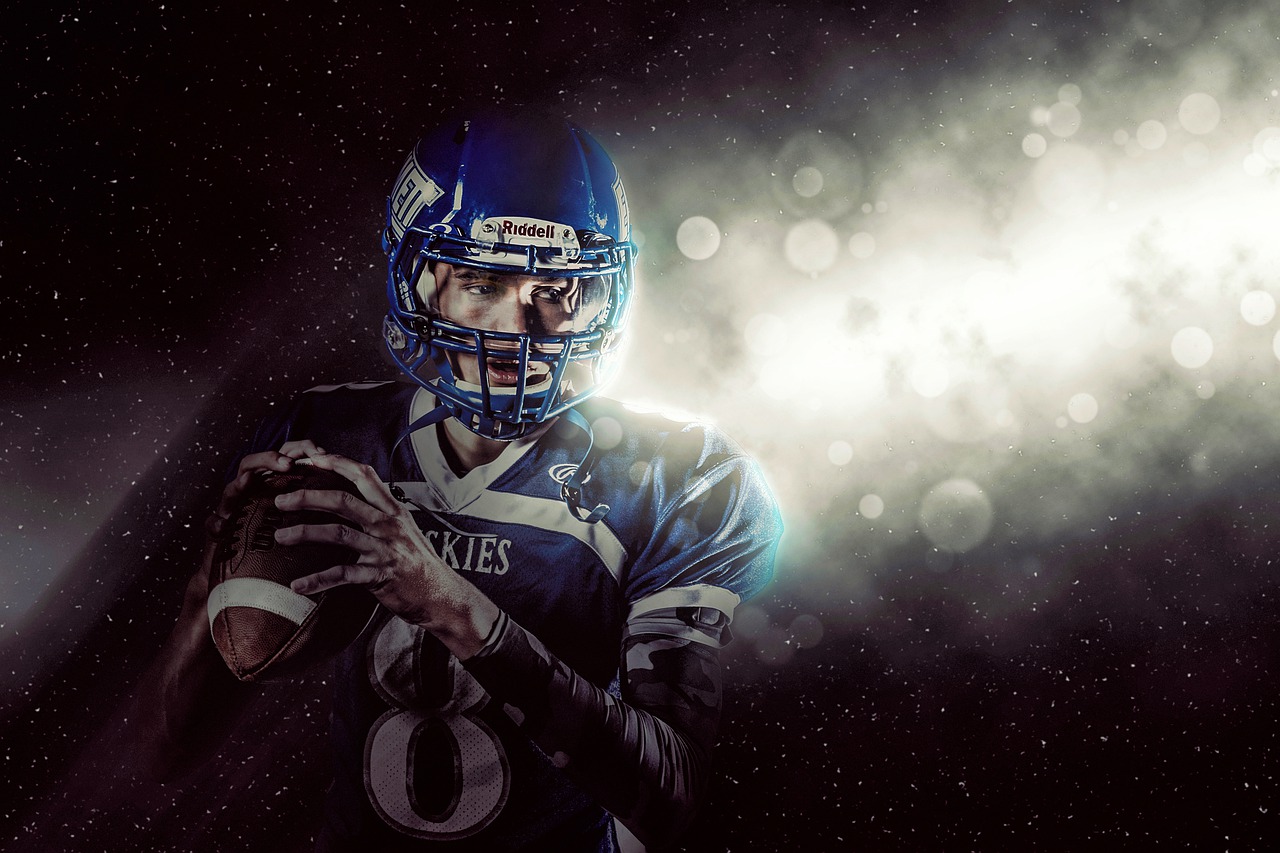 American Football Athlete Man  - Camera-man / Pixabay