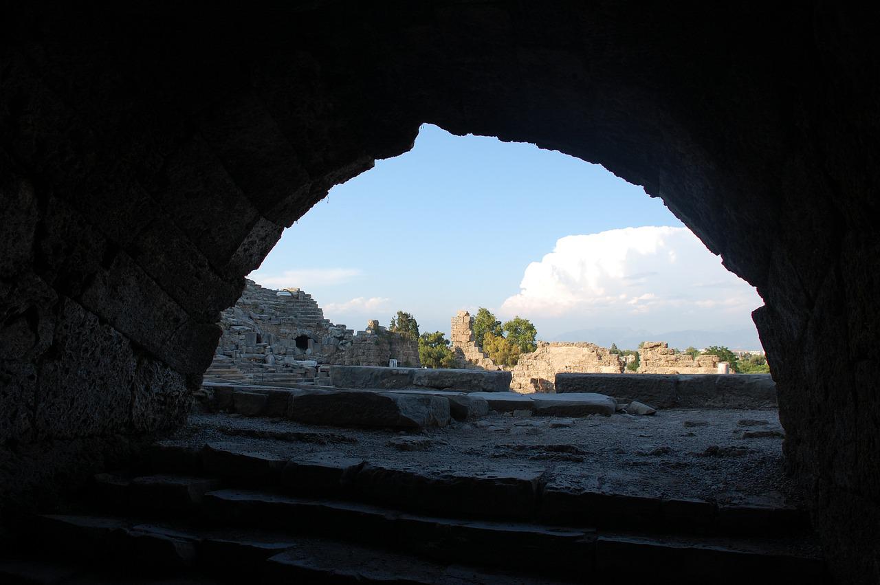 Amphitheater Arch History  - IgorShubin / Pixabay