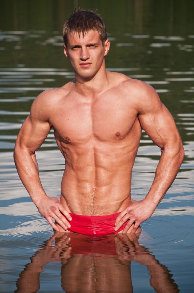Athlete Bodybuilder Lake Model  - vishstudio / Pixabay