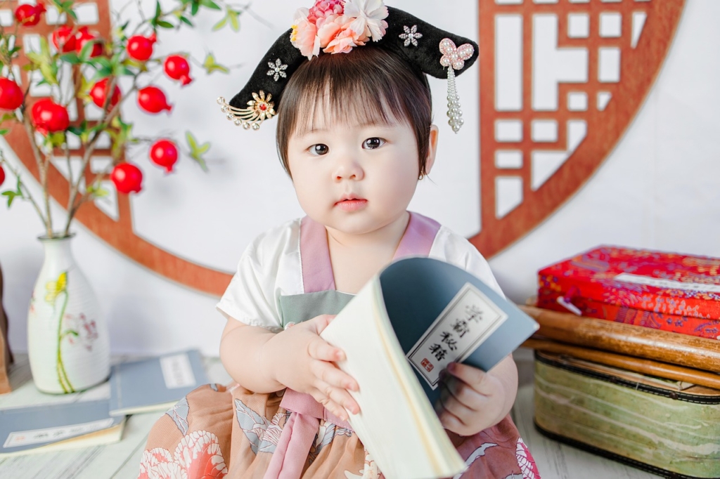 Baby Girl Hanfu Portrait  - bongbabyhousevn / Pixabay