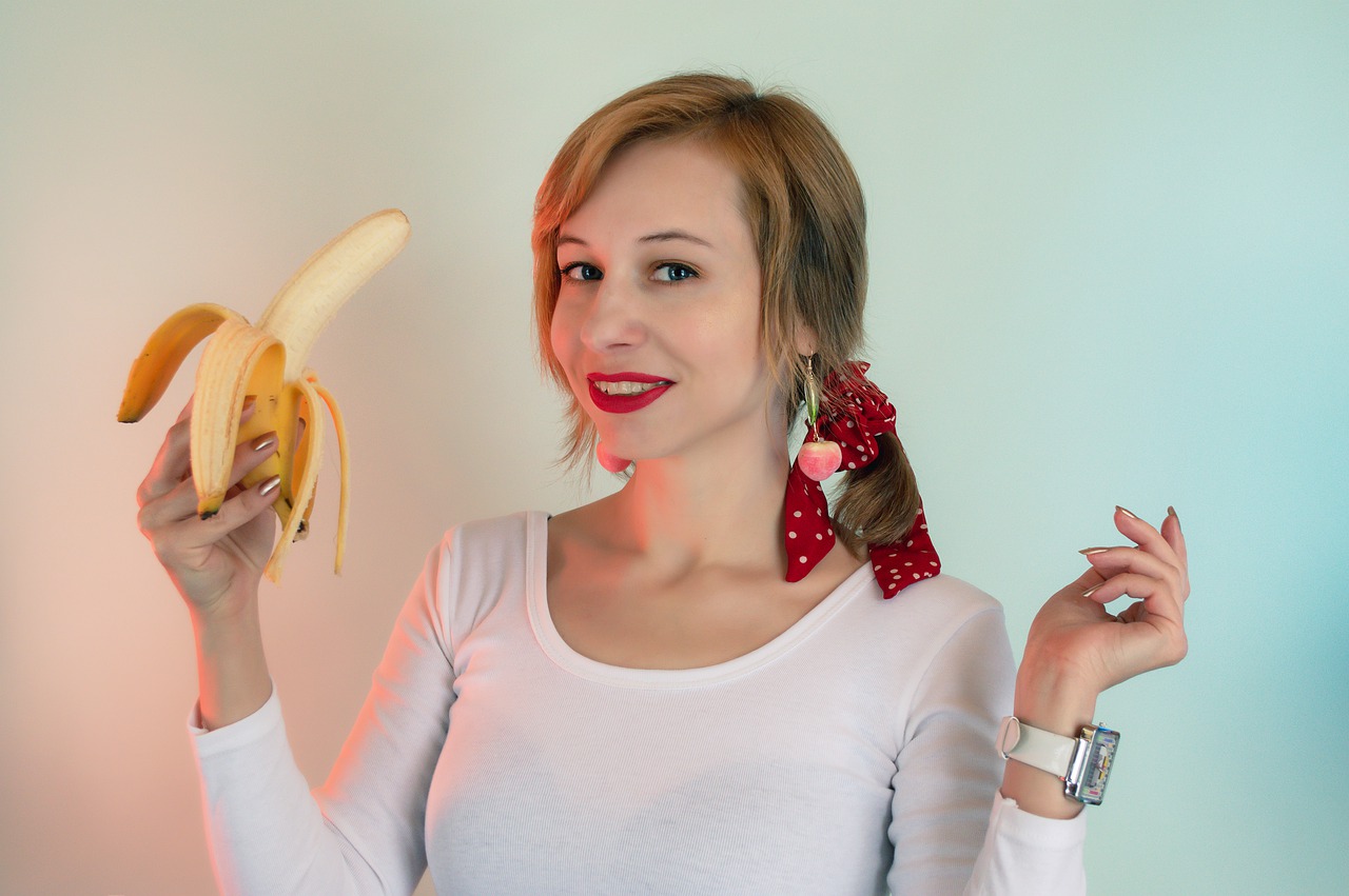 Banana Fruit Woman Girl Food - Victoria_Borodinova / Pixabay