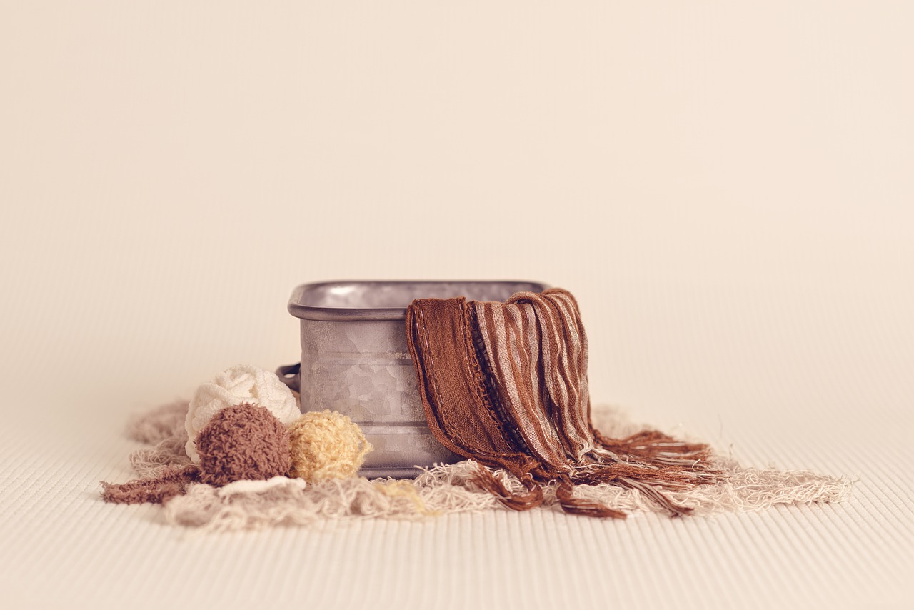 Basin Bath Towel Still Life - connie_hipshire / Pixabay