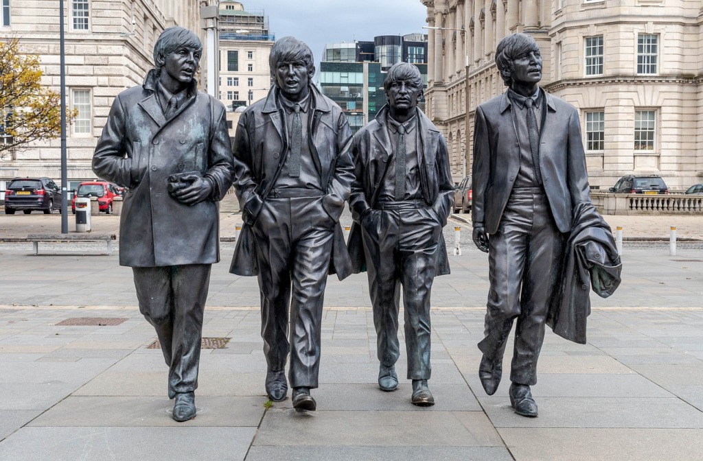 Beatles Statue Lennon Mccartney  - pauldaley1977 / Pixabay