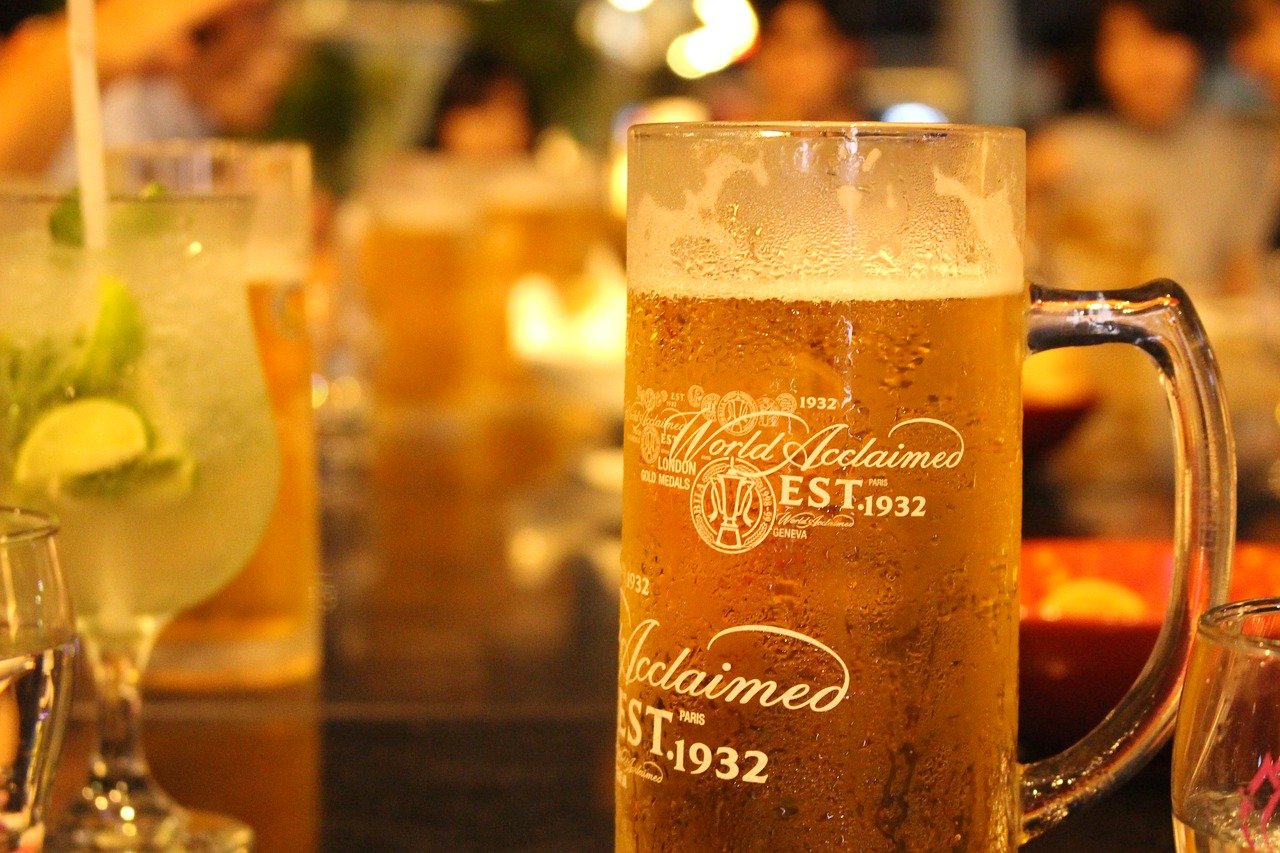 Beer Drinking Party Liquor  - kameo0501 / Pixabay