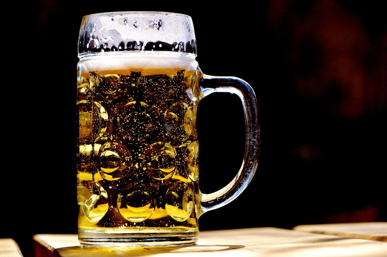 beer mug refreshment beer mug 2439237