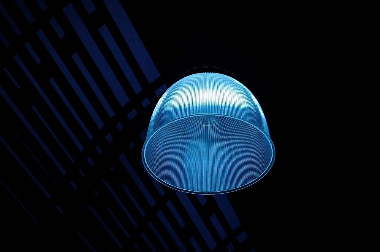 Blue Light Light Fixture Lamp Dark  - Iain5152 / Pixabay