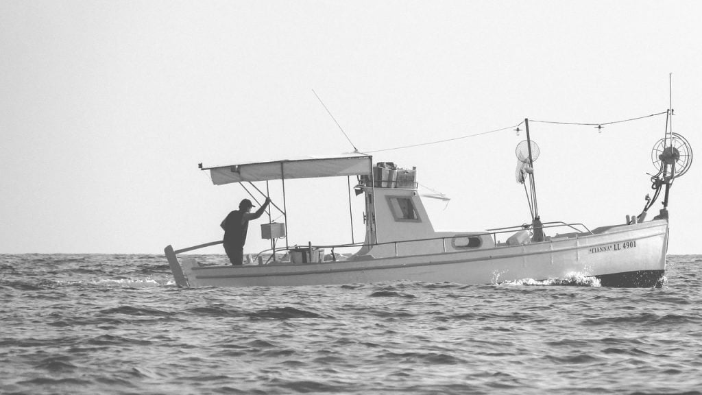 Boat Sea Man Old Fisherman Marine  - dimitrisvetsikas1969 / Pixabay
