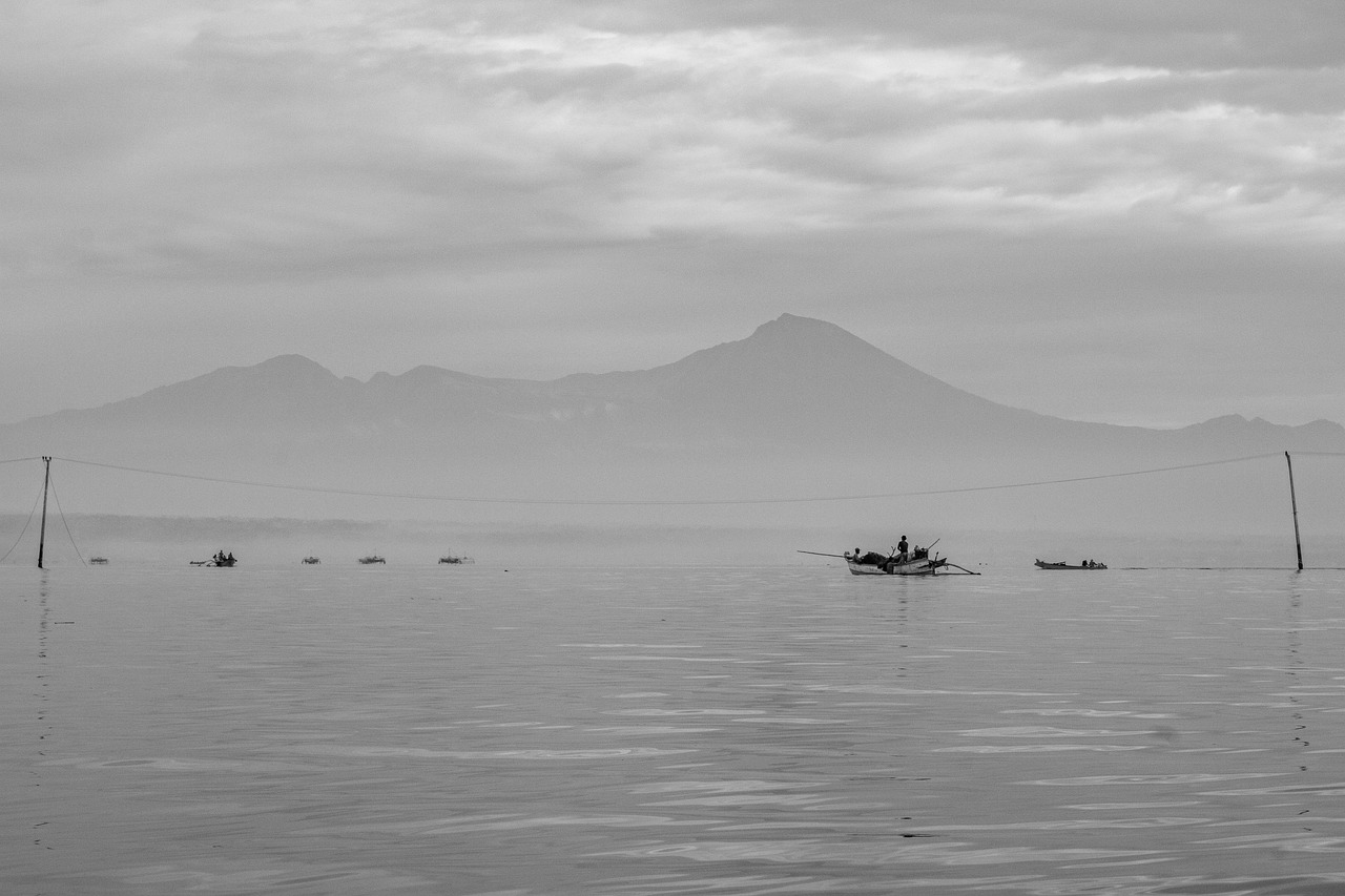 Boat Ship Sea Ocean Fishermen  - adhista / Pixabay