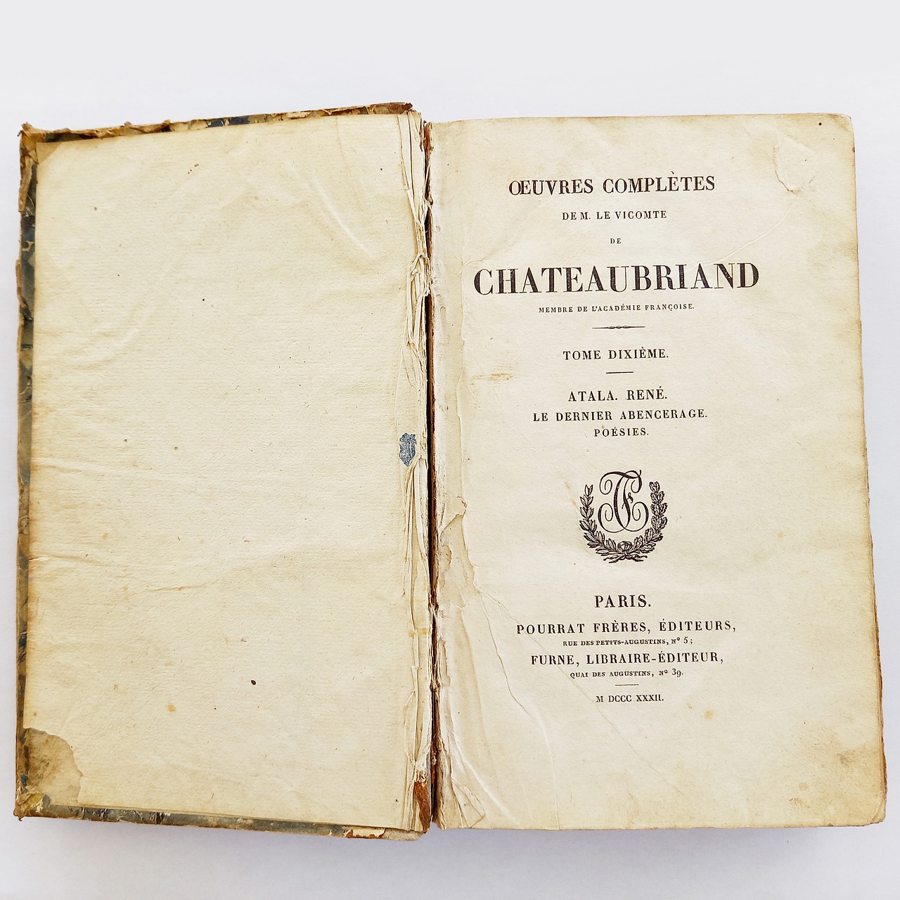 Book Old Old Book Literature - Eleatell / Pixabay