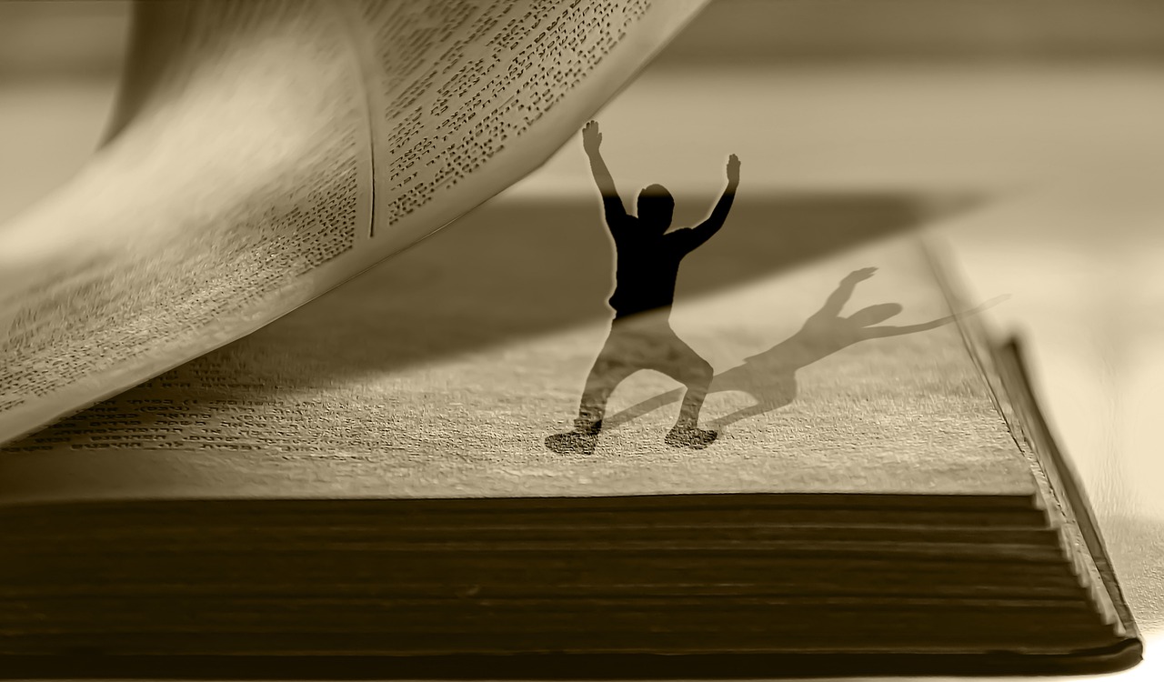 Book Page Man Stop Shades Paper - moshehar / Pixabay