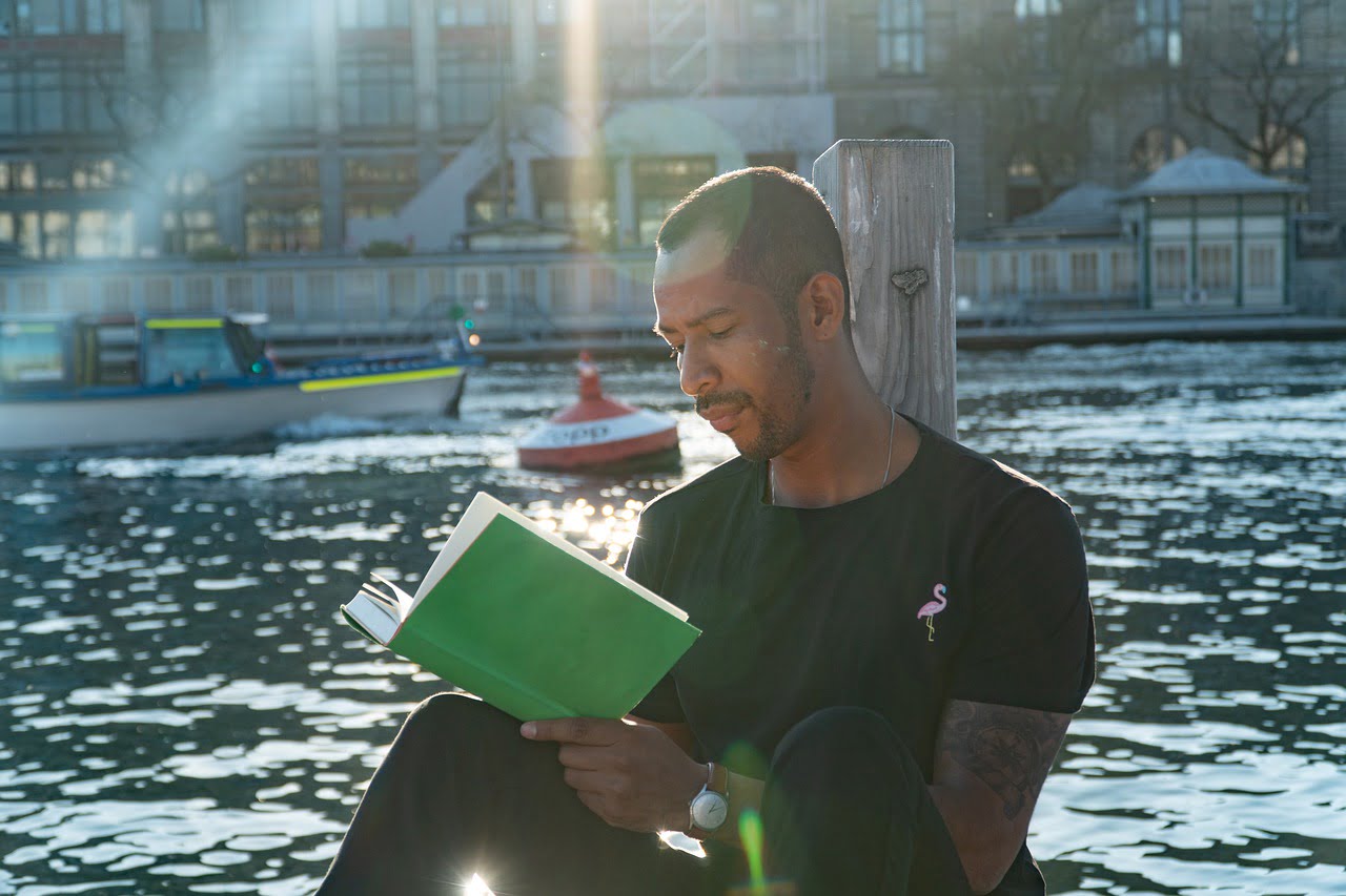 Book Read Book Green Education  - Peggy_Marco / Pixabay