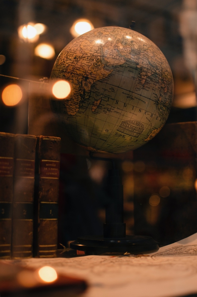 Books Globe World Read Literature  - aleydi0324 / Pixabay