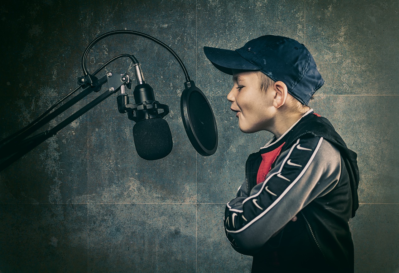 Boy Music Talent Singing Studio  - leemurry01 / Pixabay
