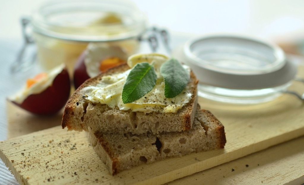 Bread Breakfast Butter Meal Loaf  - congerdesign / Pixabay