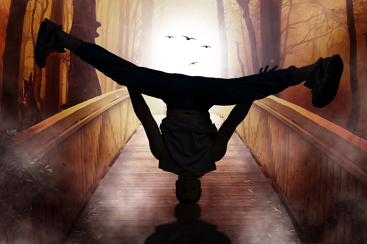 Break Dancing Bridge Dancer - Infinite-Creations / Pixabay