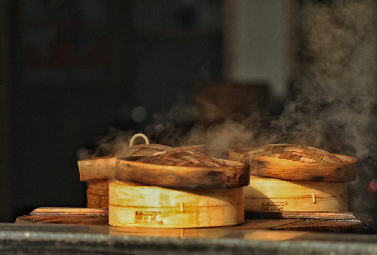 Breakfast Steamed Stuffed Bun  - zhangliams / Pixabay