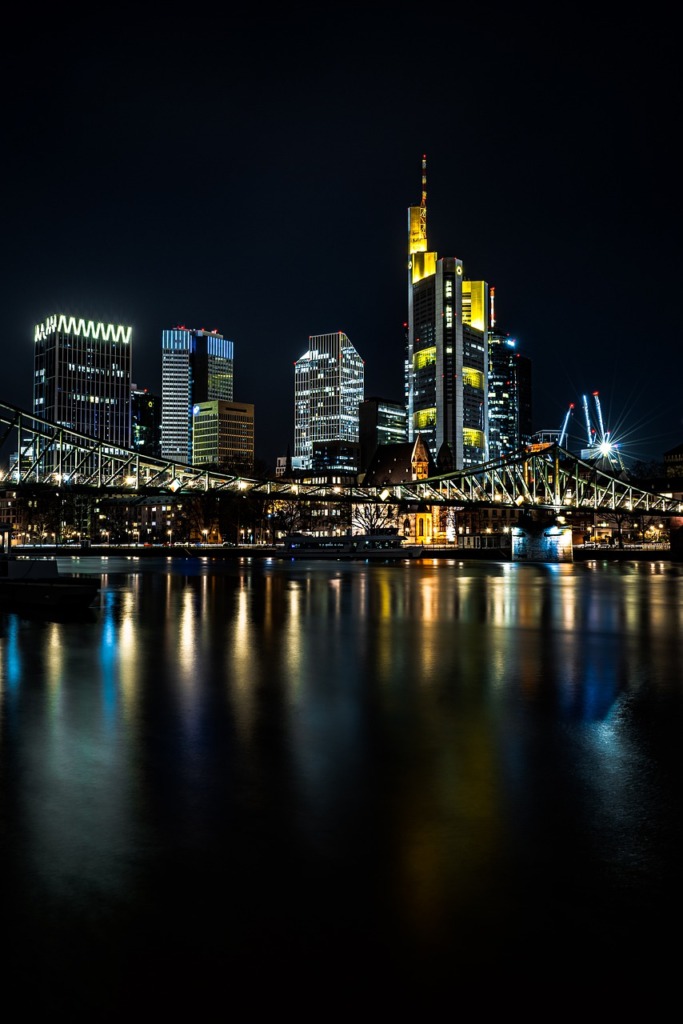 Bridge Buildings Night Lights City  - Wooo_Pics / Pixabay