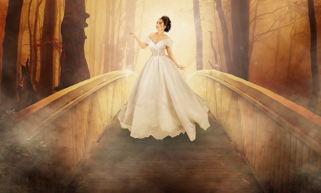 Bridge Woman Fairy Magic Woods  - GuoWuYou / Pixabay