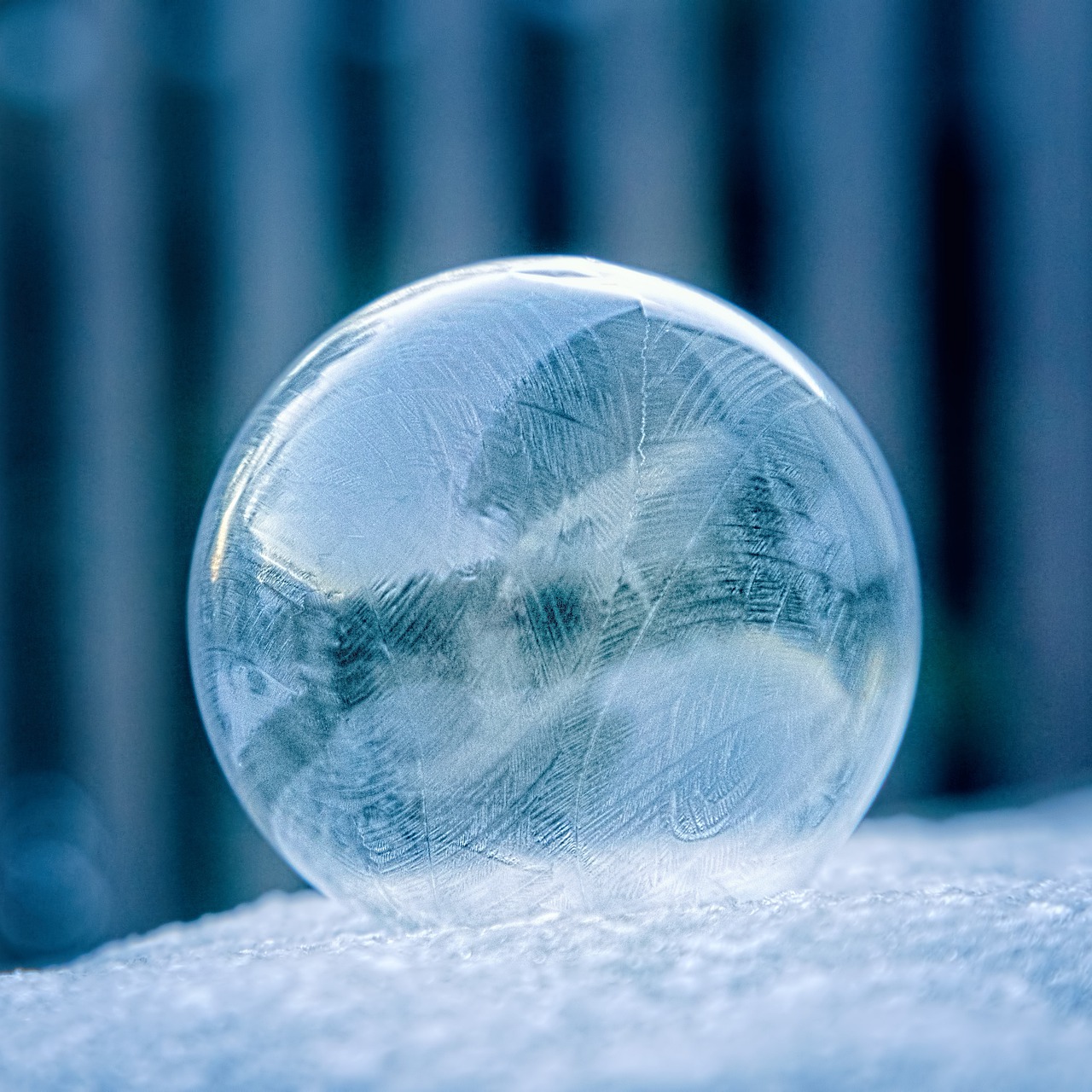 Bubble Ice Fog Icy Winter Snow  - Adroit_Customs / Pixabay