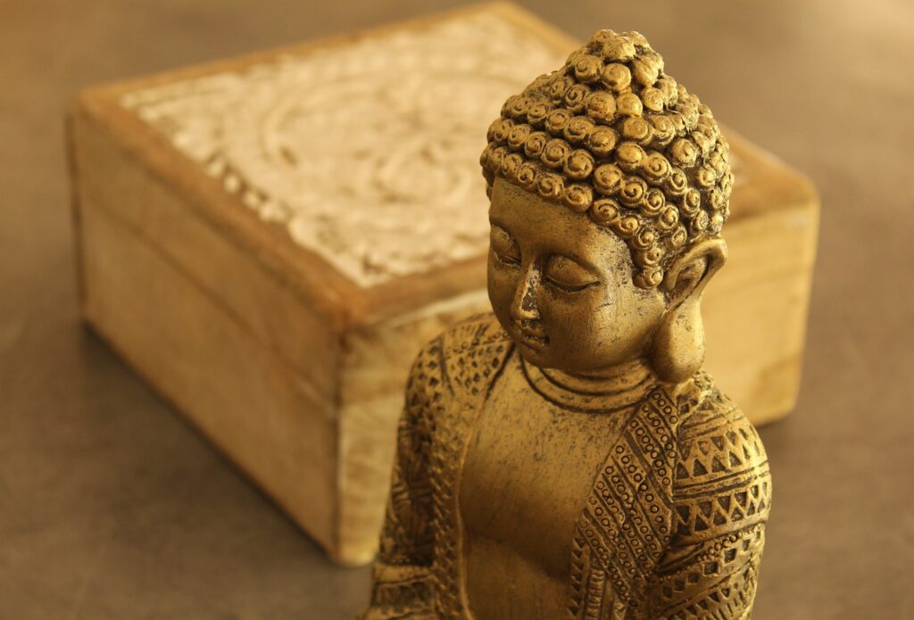 Buddha Zen Statue Sculpture  - newbotty / Pixabay