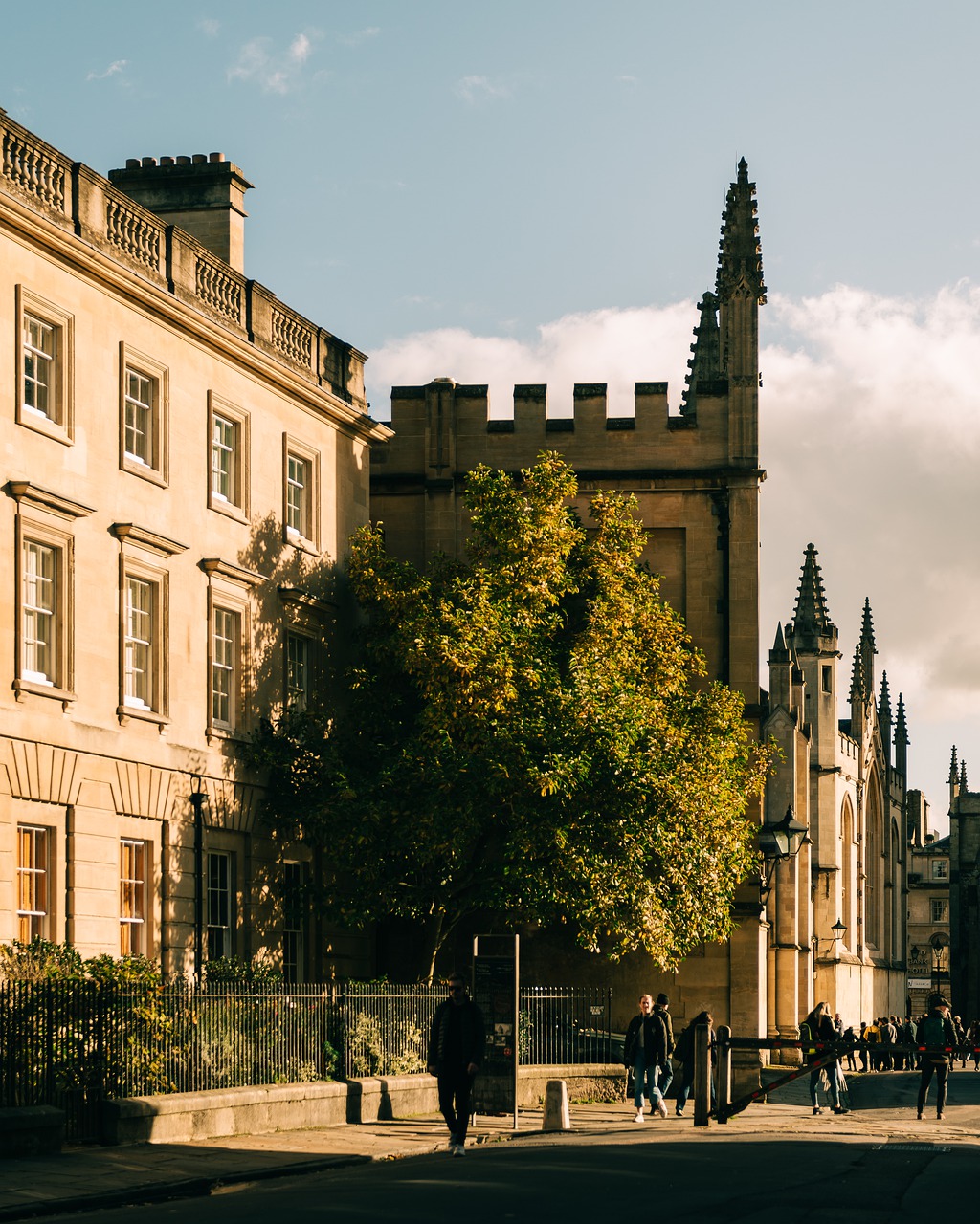 Buildings Facade Street Road  - StuBaileyPhoto / Pixabay