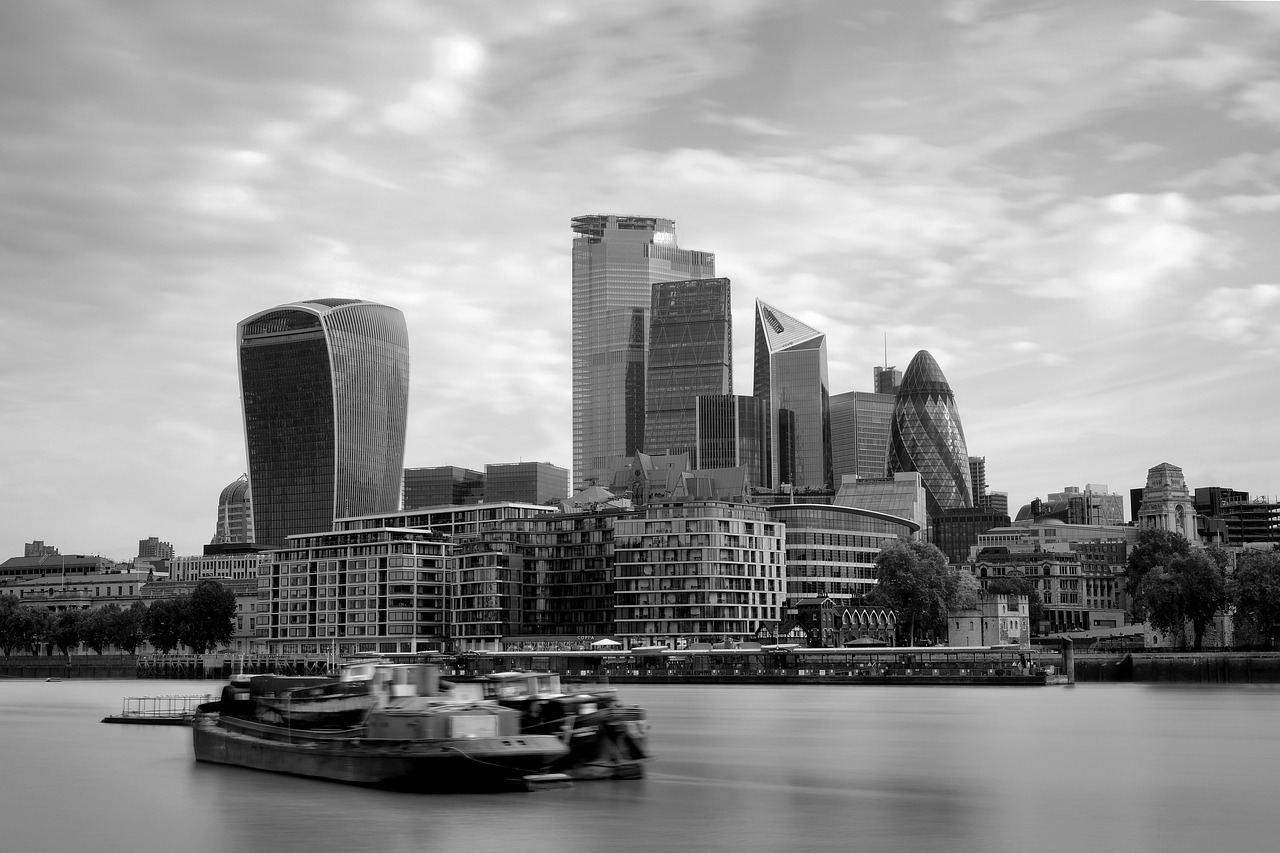 Buildings Modern Cityscape Urban  - kidmoses / Pixabay