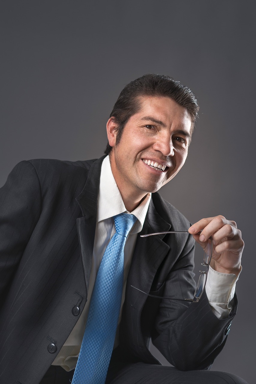 Businessman Man Smile Pose Model - johnalvarezsanmartin / Pixabay