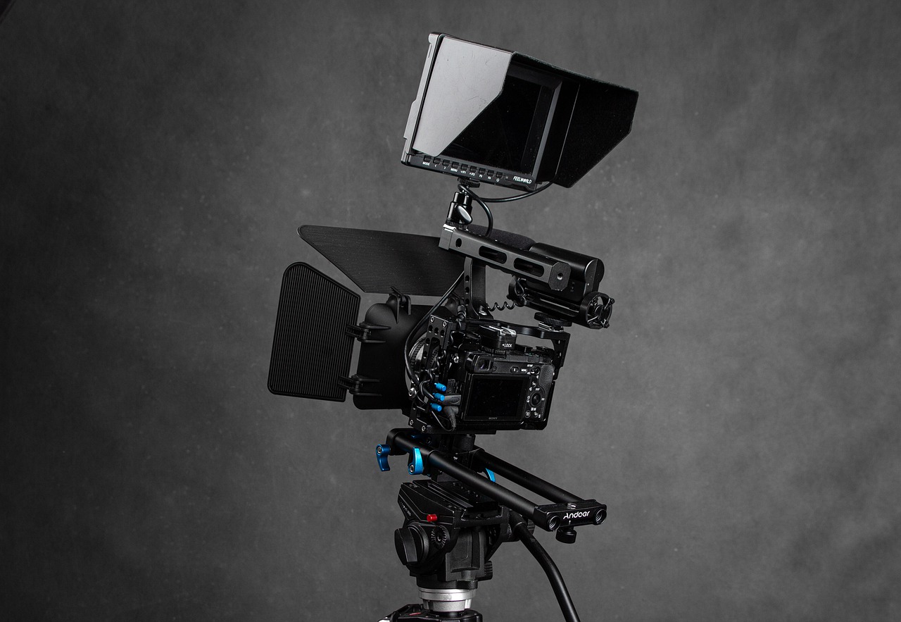 Camera Cinema Video Film  - IvanAstashkin / Pixabay