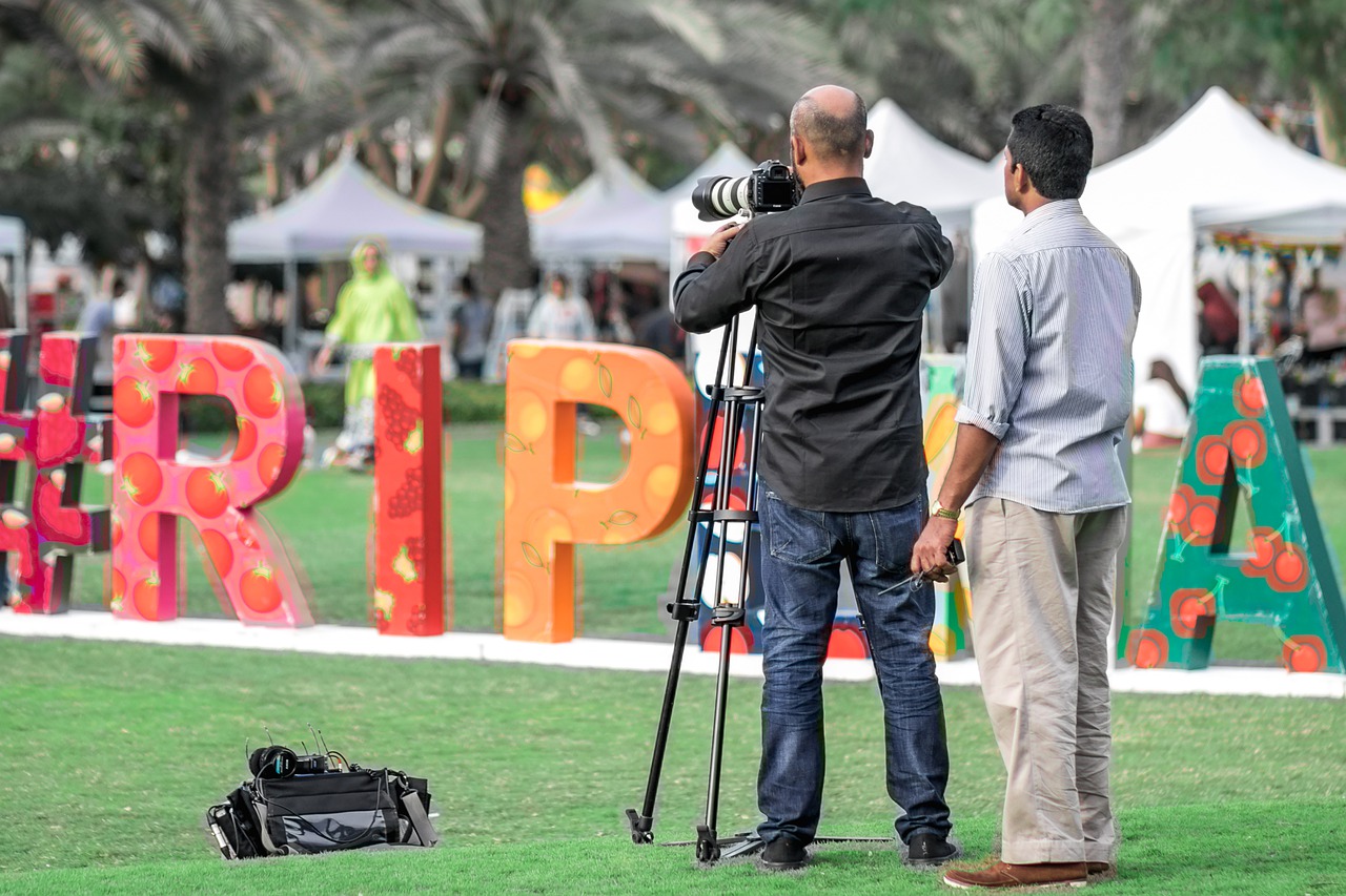 Camera Man Camera Work Videographer  - katetrysh / Pixabay