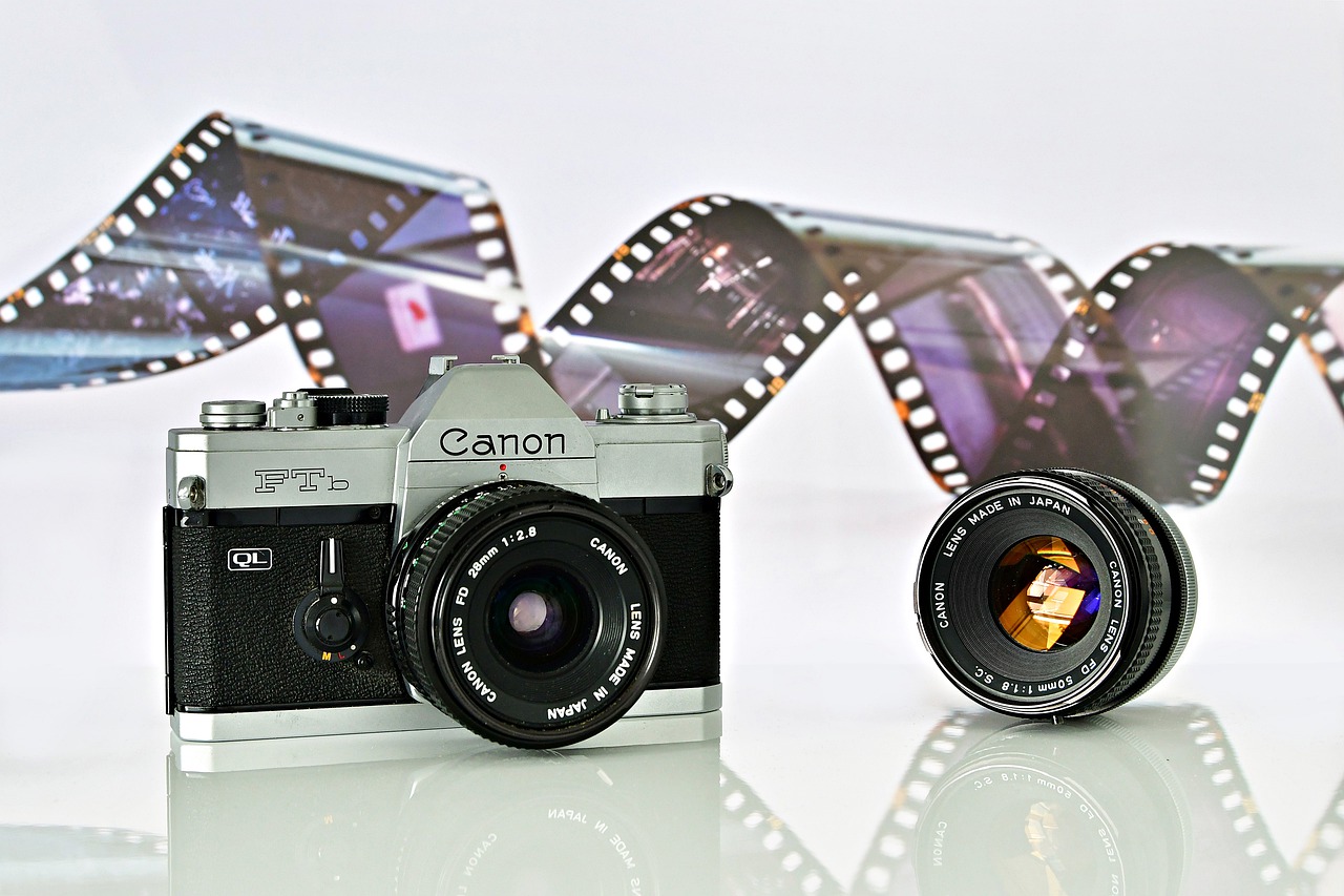 Camera Photography Analog Camera  - AchimF / Pixabay