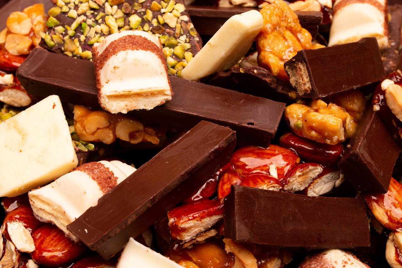 Candies Snack Sweets Peanuts  - tamanna_rumee / Pixabay