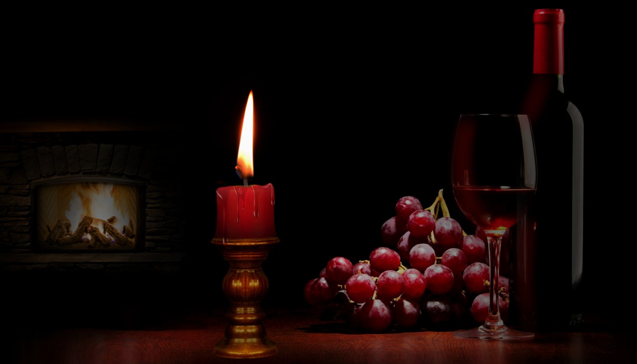 Candle Candlelight Romance Wine - Placidplace / Pixabay