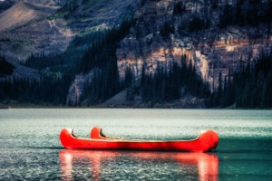 Canoe Cliff Mountain Lake Trees  - GPoulsen / Pixabay