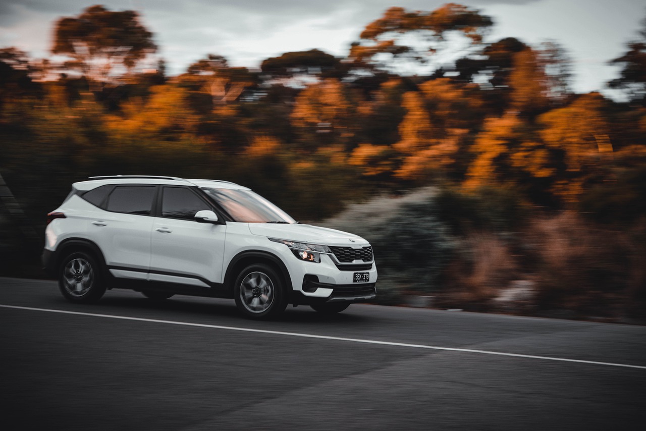 Car Road Driving Sunset Vehicle  - opollophotography / Pixabay