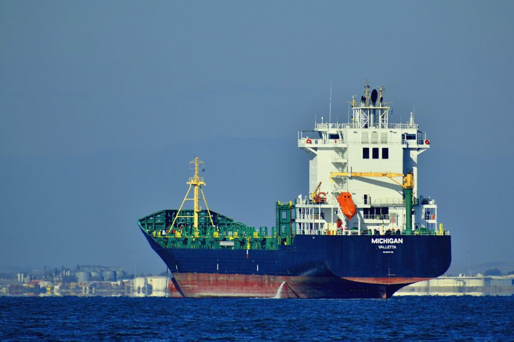 Cargo Ship Sea Travel Ship  - papazachariasa / Pixabay