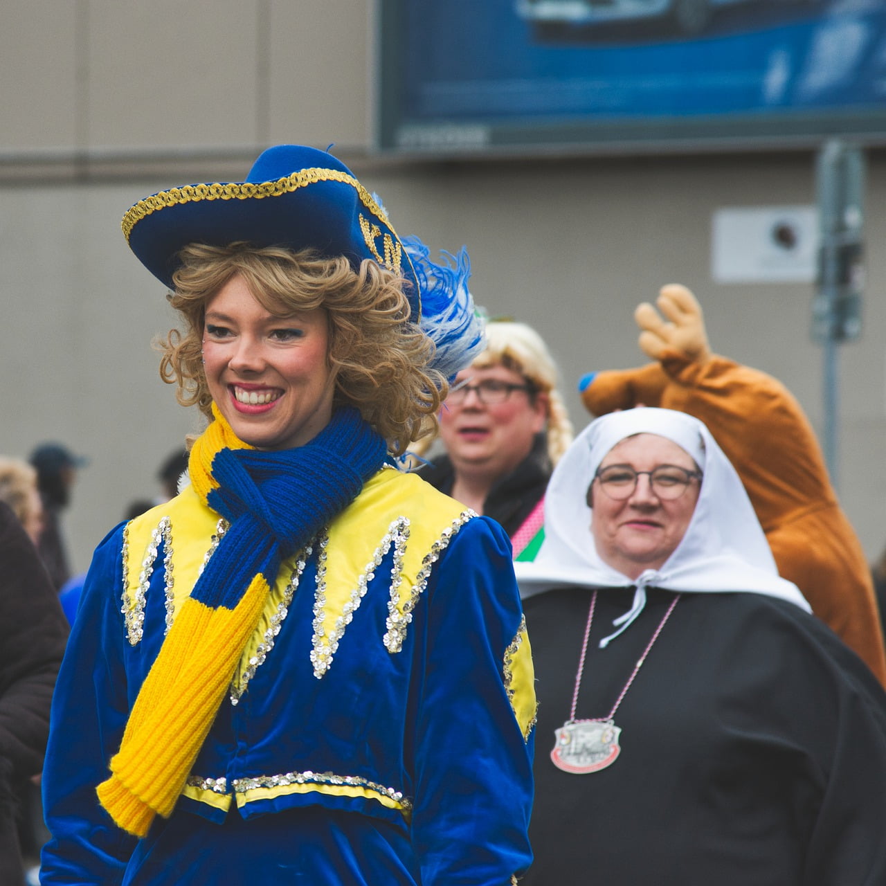 Carnival Move Costume Panel  - ArminEP / Pixabay