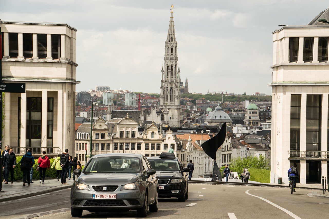 Cars Crowd Brussels Europe Capital - Ernestovdp / Pixabay