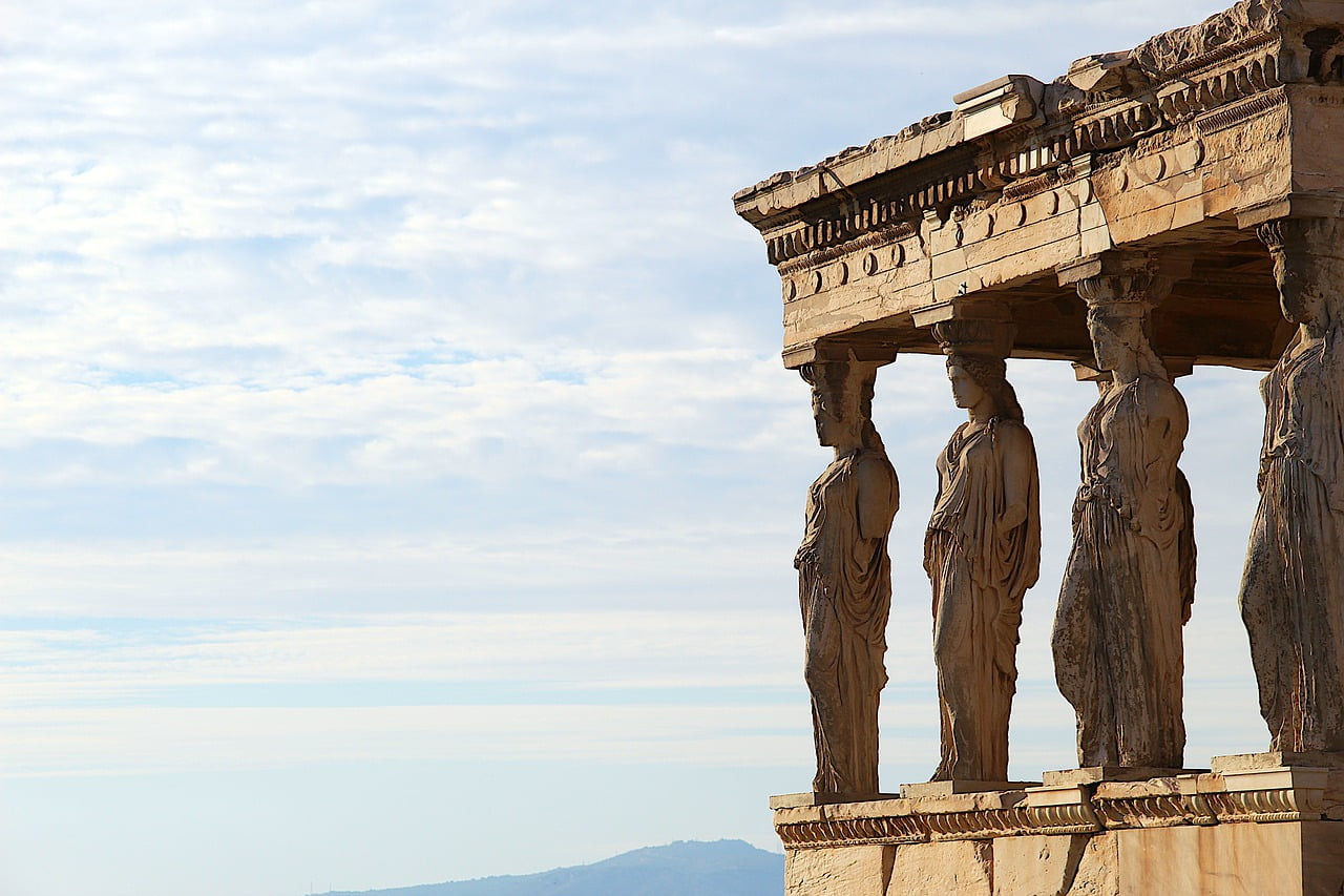 Caryatids Athens Acropolis Greece - sandyjohnhood / Pixabay