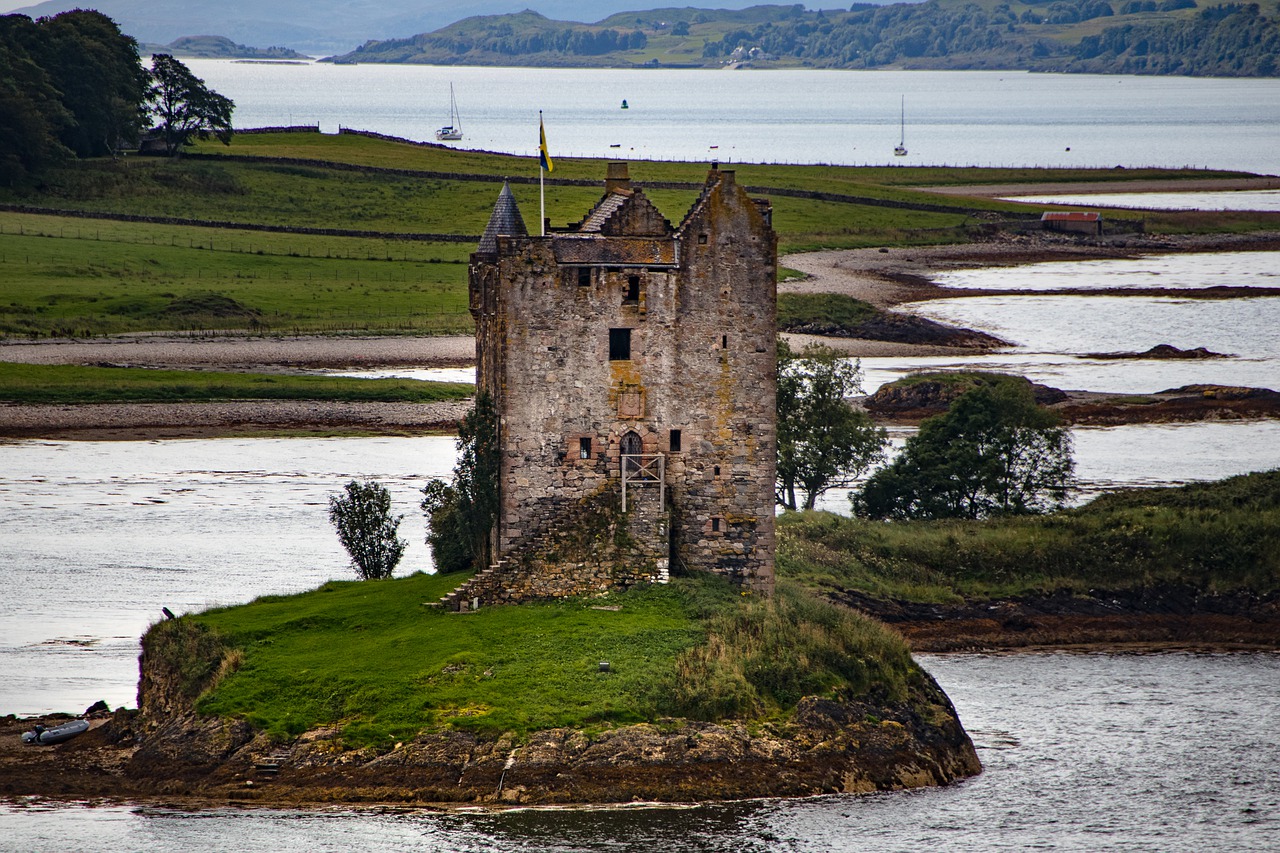 Castle Castle Stalker Tower  - tanpoposan / Pixabay