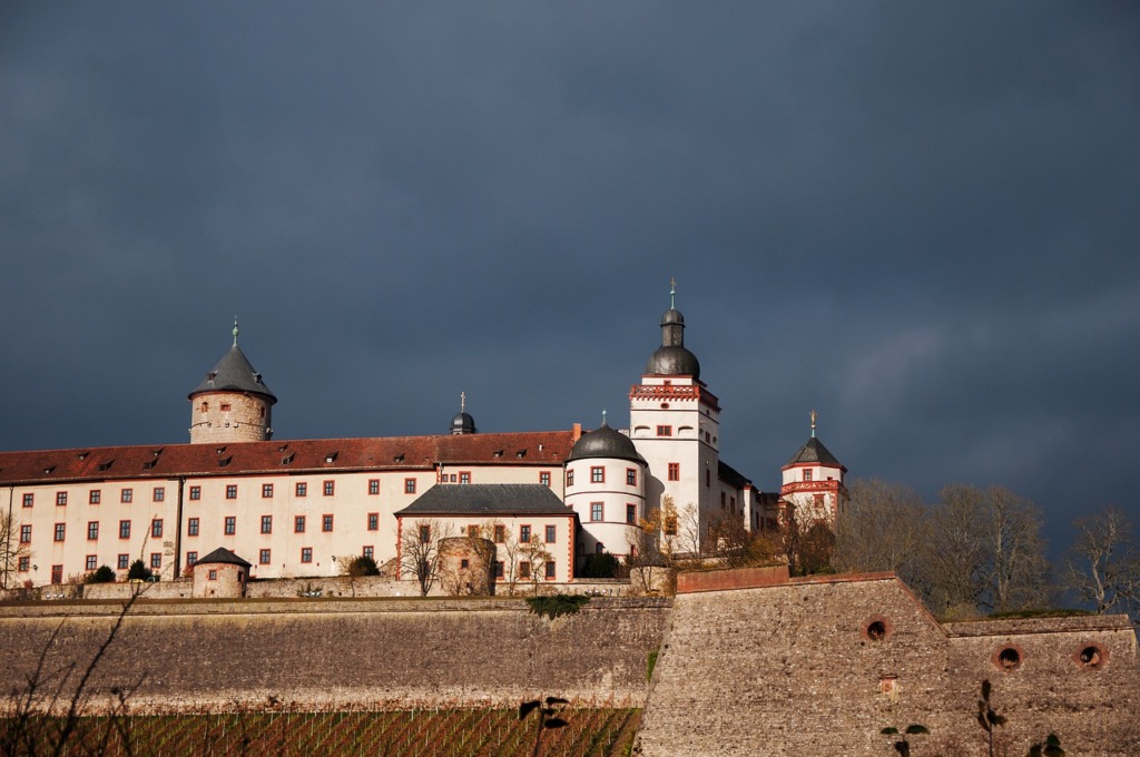 Castle Mountains Fortress  - prpixpix / Pixabay