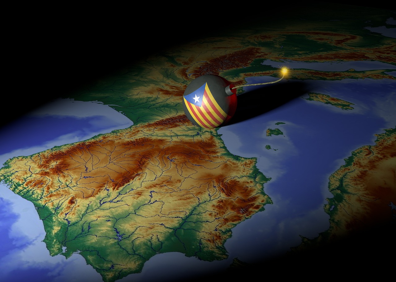 Catalonia Europe Bomb Separation  - 8385 / Pixabay